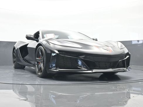 Used 2025 Chevrolet Corvette Z06 image 64