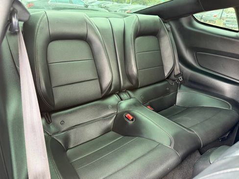 Used 2018 Ford Mustang GT Premium RWD image 23