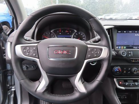 Certified 2023 GMC Terrain SLT image 15