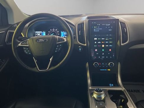 Used 2024 Ford Edge SEL image 17