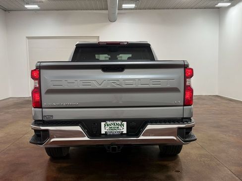 Used 2024 Chevrolet Silverado 1500 LT AWD/4WD image 25