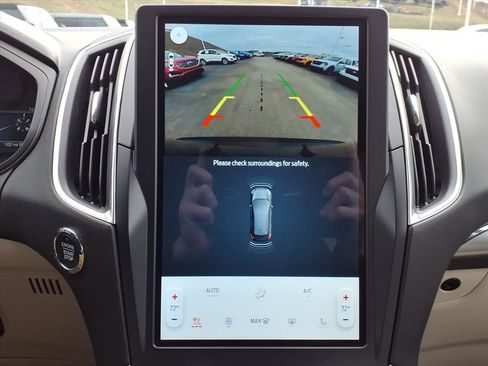 Used 2024 Ford Edge Titanium w/ Equipment Group 301A image 16