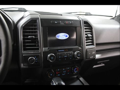 Used 2019 Ford F150 XLT w/ Equipment Group 302A Luxury AWD/4WD image 10