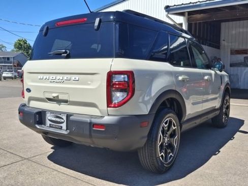 New 2025 Ford Bronco Sport Outer Banks w/ Outer Banks Tech Package+ image 3