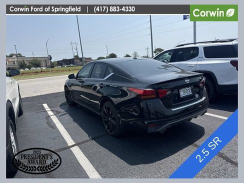 Used 2022 Nissan Altima 2.5 SR w/ Midnight Edition Package AWD/4WD image 1