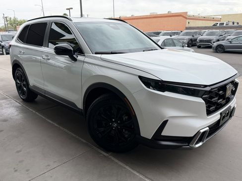 Used 2025 Honda CR-V Sport Touring image 6