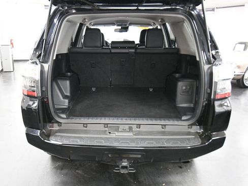 Certified 2024 Toyota 4Runner SR5 Premium image 22