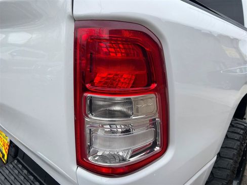 Used 2019 RAM 1500 Big Horn AWD/4WD image 19