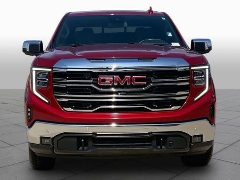 Used 2022 GMC Sierra 1500 SLT w/ SLT Premium Plus Package AWD/4WD image 4