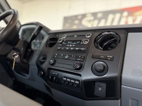 Used 2014 Ford F550 4x4 SuperCab Super Duty w/ Power Equipment Group image 23