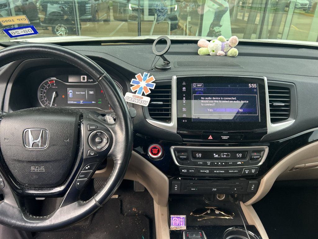 Used 2017 Honda Pilot Touring image 6