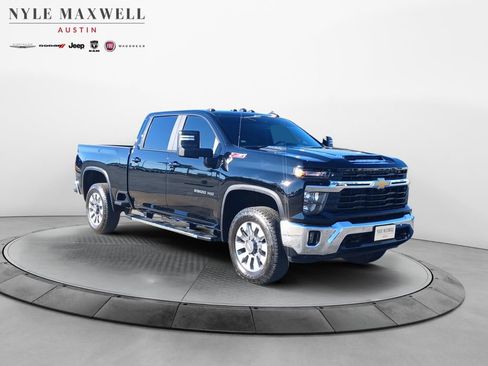Used 2025 Chevrolet Silverado 2500 LT w/ All Star Edition image 2