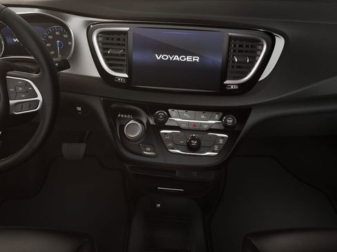 New 2026 Chrysler Voyager LX image 5