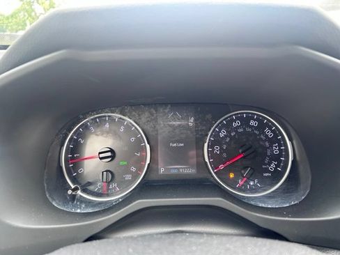 Used 2019 Toyota RAV4 XLE AWD/4WD image 34