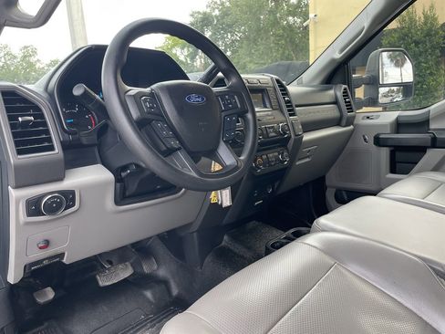 Used 2017 Ford F350 XL w/ Power Equipment Group AWD/4WD image 15