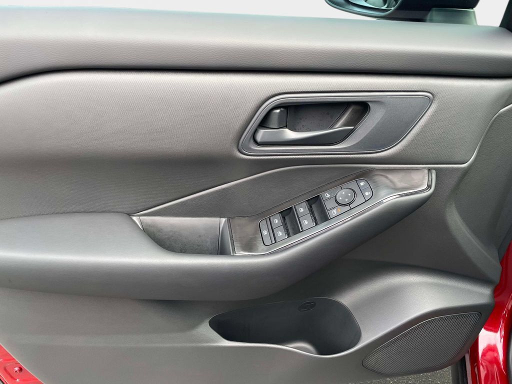 New 2026 Nissan Rogue S FWD image 18
