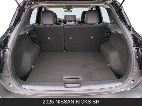Used 2025 Nissan Kicks SR FWD image 24