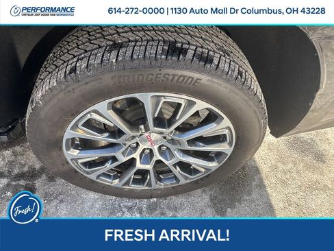 Used 2023 GMC Yukon Denali w/ LPO, Floor Liner Package image 11