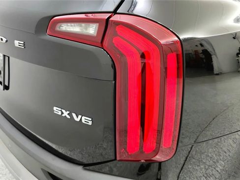 Used 2020 Kia Telluride SX w/ SX Prestige Package AWD/4WD image 15