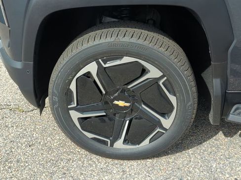 New 2026 Chevrolet Silverado EV LT w/ Premium Package image 33