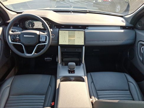 Used 2025 Land Rover Discovery Sport Dynamic SE AWD/4WD image 13