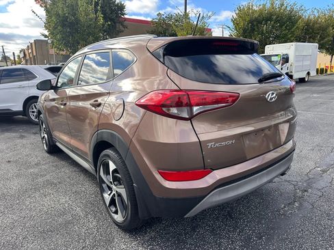 Used 2017 Hyundai Tucson Sport w/ Cargo Package image 10