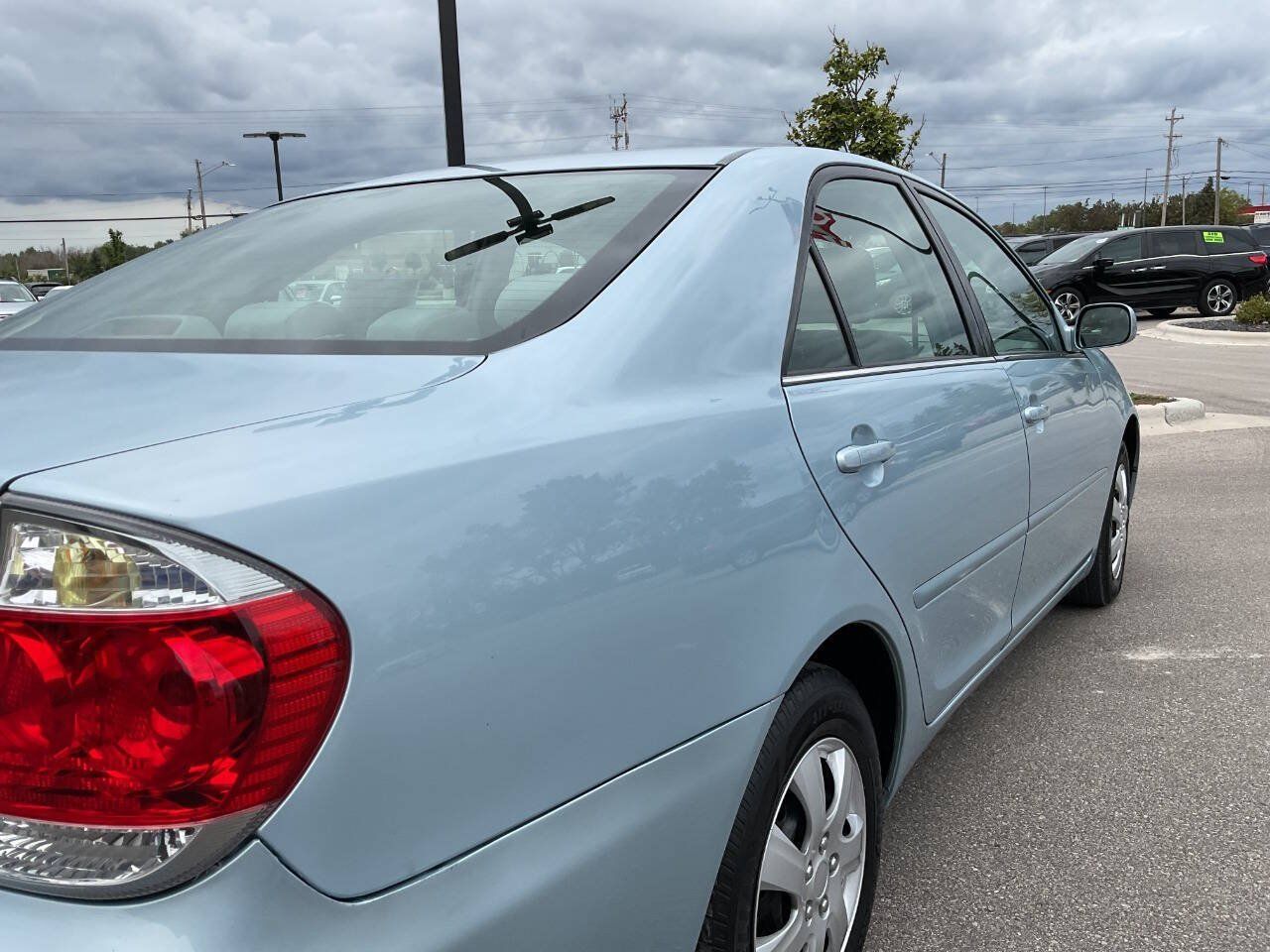 Used 2005 Toyota Camry FWD image 8