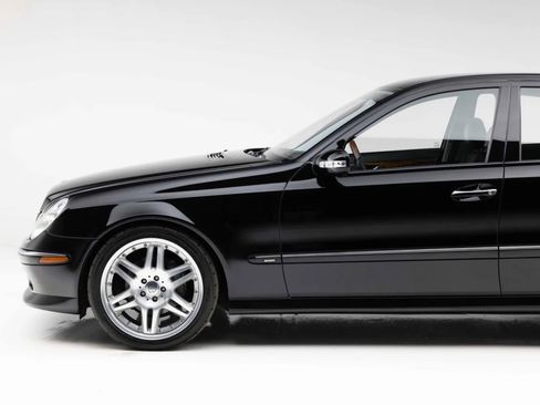 Used 2005 Mercedes-Benz E 500 Sedan image 17
