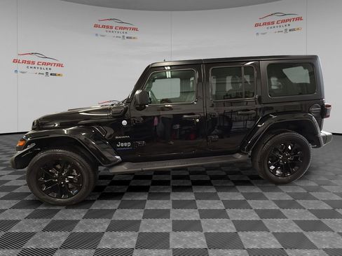 Used 2023 Jeep Wrangler Unlimited Sahara w/ Cold Weather Group image 4