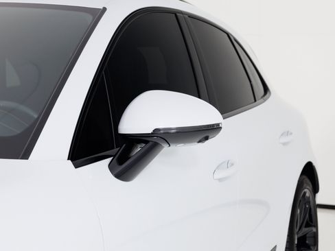 Used 2022 Porsche Macan GTS AWD/4WD image 76