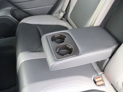 Used 2025 Subaru Forester Sport image 21