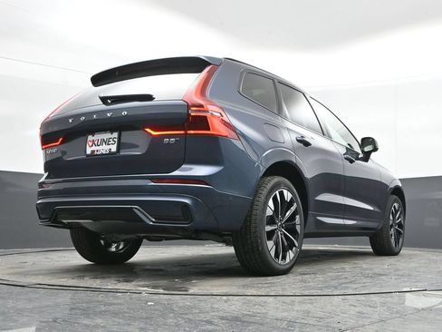 New 2026 Volvo XC60 B5 Plus w/ Climate Package AWD/4WD image 37