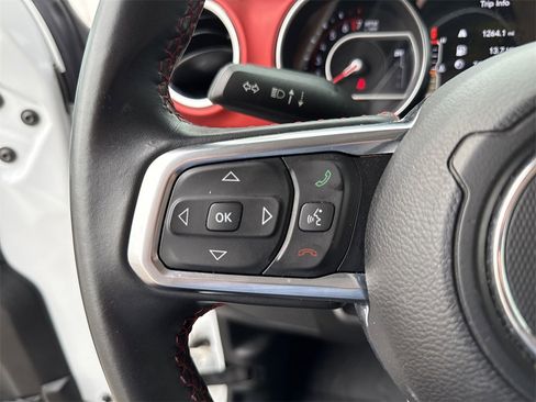 Used 2018 Jeep Wrangler Unlimited Rubicon image 16