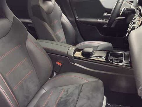 Used 2023 Mercedes-Benz CLA 250 4MATIC image 34