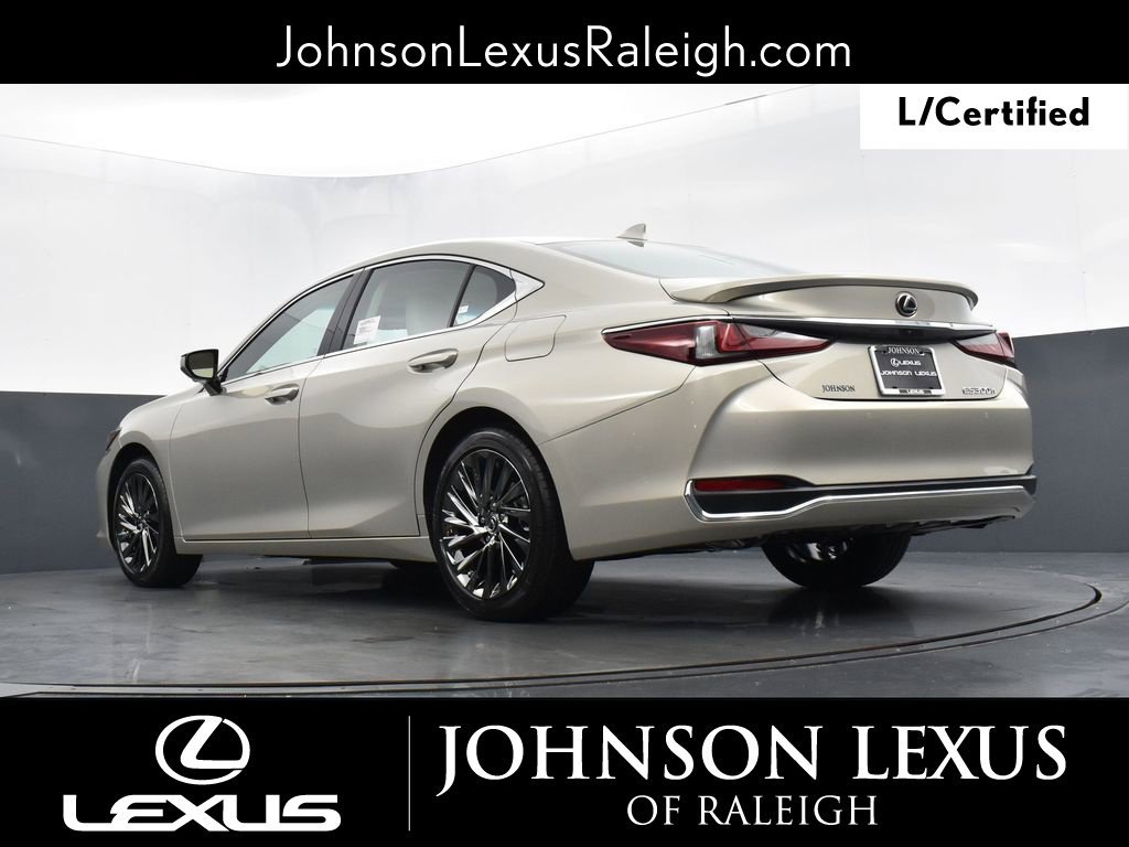 Used 2025 Lexus ES 300h w/ Technology Package FWD image 18