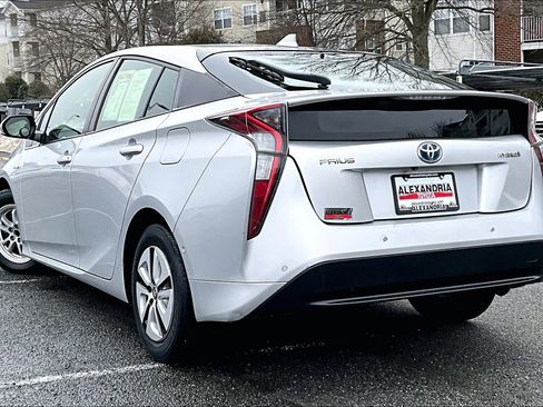 Used 2017 Toyota Prius Two w/ Prius Two Safety Plus Package image 11