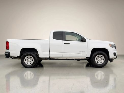 Used 2017 Chevrolet Colorado W/T w/ WT Convenience Package RWD image 2