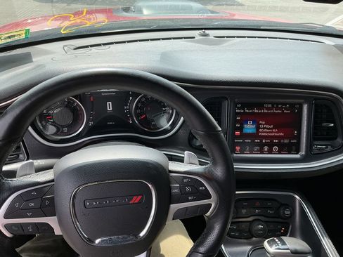 Used 2016 Dodge Challenger R/T Scat Pack RWD image 7