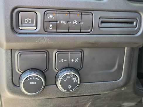 Used 2023 Chevrolet Suburban RST image 29