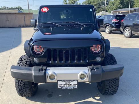 Used 2016 Jeep Wrangler Unlimited Sport w/ Quick Order Package 24S AWD/4WD image 3