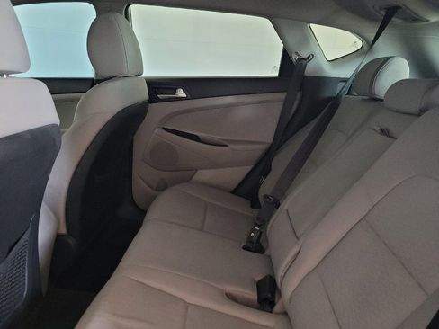 Used 2019 Hyundai Tucson SE FWD image 18