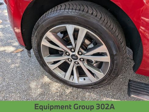 Used 2020 Ford Expedition Limited w/ Equipment Group 302A AWD/4WD image 12