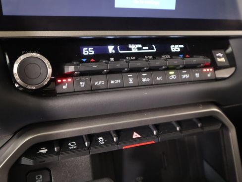 Used 2026 Toyota Sequoia Platinum image 7