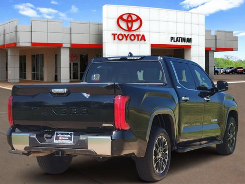 Used 2024 Toyota Tundra Limited w/ Power Package AWD/4WD image 4
