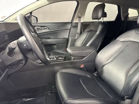 Used 2025 Kia Sportage EX AWD/4WD image 4