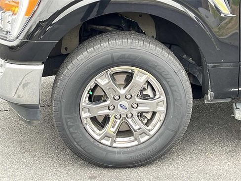 Used 2022 Ford F150 XLT w/ Equipment Group 302A High image 11