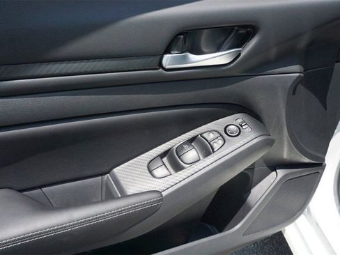 New 2025 Nissan Altima 2.5 SV image 19