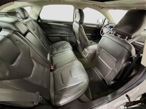 Used 2015 Ford Fusion Titanium image 20