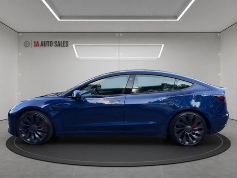 Used 2022 Tesla Model 3 Performance AWD/4WD image 2