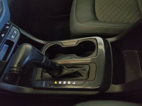 Used 2018 Chevrolet Colorado Z71 RWD image 26
